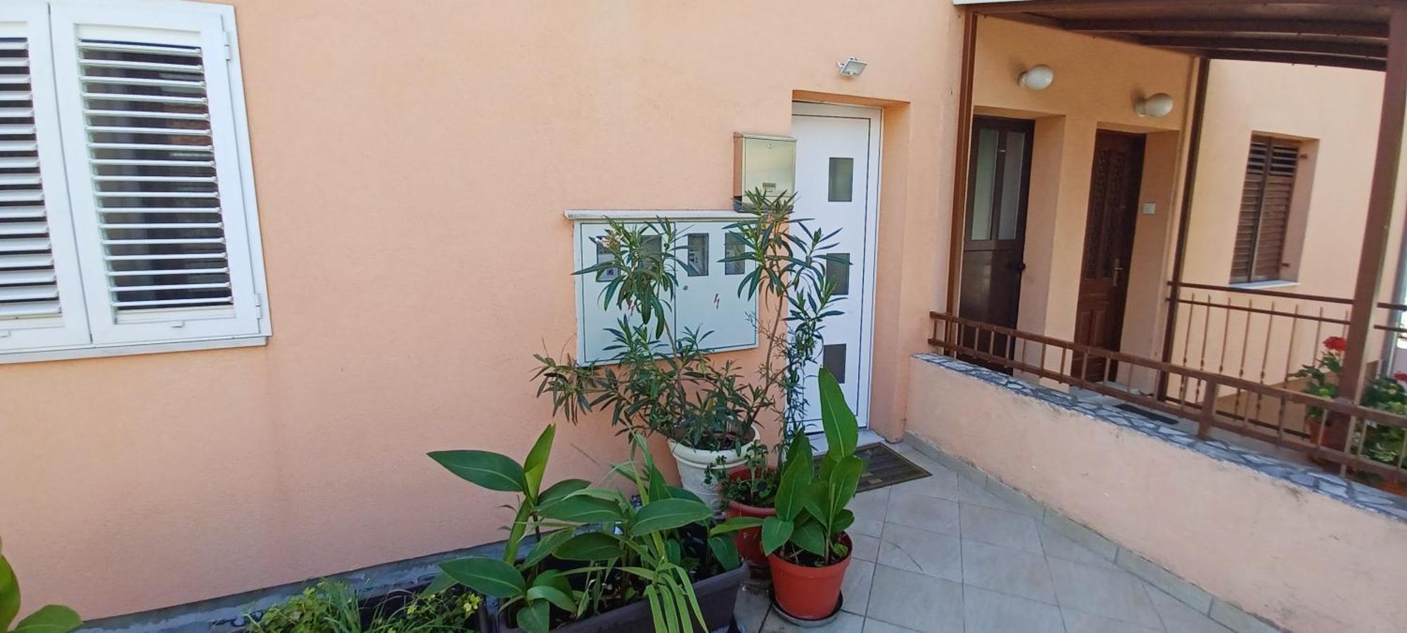 Sunshower And Apartma Split