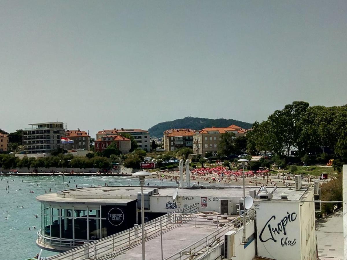Apartma Sunshower And Split